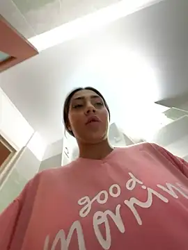 Snapshot of BonyBon29 chatting on March 17, 2:01 pm BonyBon29 online show from March 17, 2:01 pm