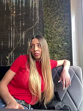 Snapshot of BonyBon29 chatting on March 21, 1:45 pm BonyBon29 online show from March 21, 1:45 pm