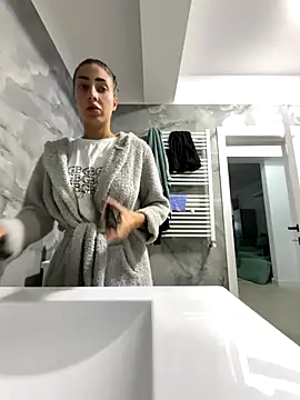 Snapshot of BonyBon29 chatting on October 24, 4:53 am BonyBon29 online show from October 24, 4:53 am