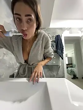 Snapshot of BonyBon29 chatting on November 11, 8:14 am BonyBon29 online show from November 11, 8:14 am