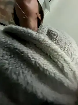 Snapshot of BonyBon29 chatting on November 15, 6:11 am BonyBon29 online show from November 15, 6:11 am