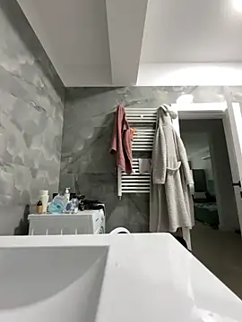 Snapshot of BonyBon29 chatting on November 17, 6:30 am BonyBon29 online show from November 17, 6:30 am