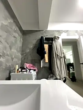 Snapshot of BonyBon29 chatting on November 28, 7:11 am BonyBon29 online show from November 28, 7:11 am