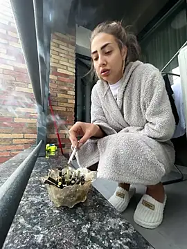 Snapshot of BonyBon29 chatting on December 2, 6:30 am BonyBon29 online show from December 2, 6:30 am