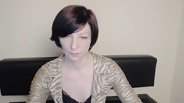  AngeliaFlow  online show from February 8, 7:15 am