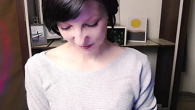  AngeliaFlow  online show from April 10, 9:14 am