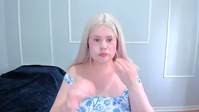 Snapshot of _leana_ chatting on October 23, 6:28 pm  leana  online show from October 23, 6:28 pm