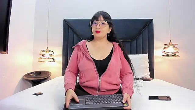 ZamiraGates online show from October 17, 10:34 pm
