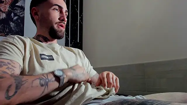 Luke davis01 online show from February 26, 4:45 pm