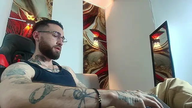 Luke davis01 online show from September 13, 1:00 pm