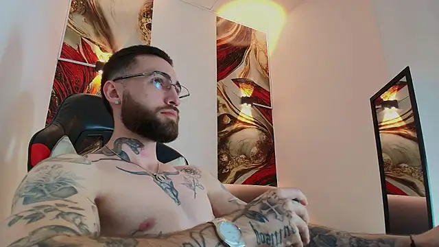 Luke davis01 online show from November 14, 1:10 pm