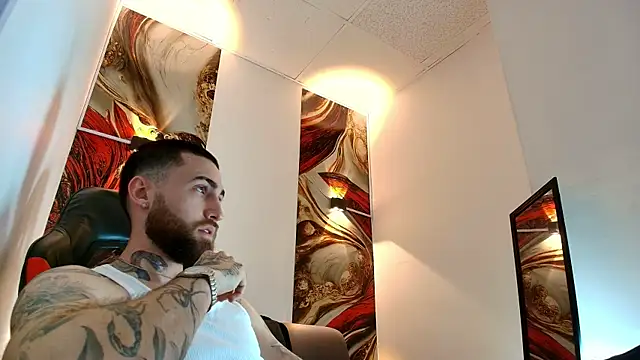 Luke davis01 online show from April 21, 1:06 pm