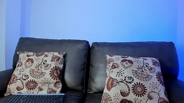 Snapshot of Sara_Falak chatting on March 11, 1:45 pm Sara Falak online show from March 11, 1:45 pm