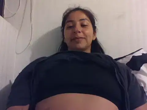 Snapshot of MaiPandora chatting on February 11, 3:29 am MaiPandora online show from February 11, 3:29 am