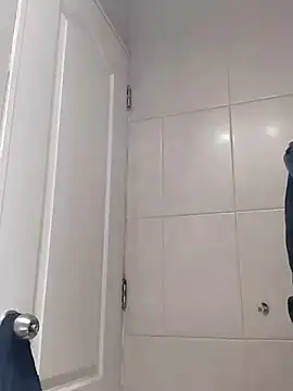 Snapshot of MaiPandora chatting on October 20, 3:07 am MaiPandora online show from October 20, 3:07 am