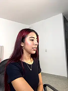 Mirandaa Rogers online show from January 10, 7:15 pm