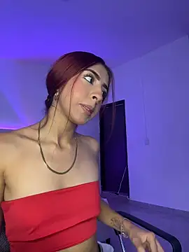 Mirandaa Rogers online show from May 10, 2:33 pm