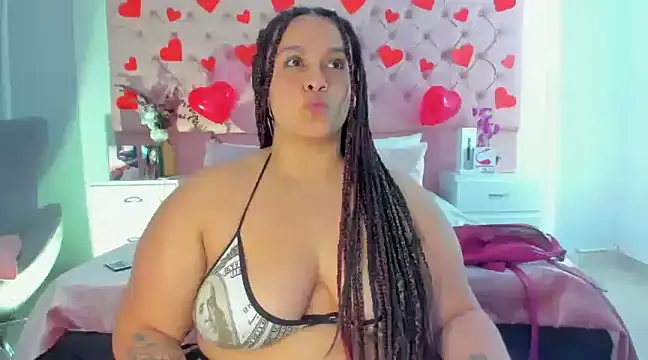 Snapshot of KourtneyEvans chatting on February 18, 4:37 pm KourtneyEvans online show from February 18, 4:37 pm