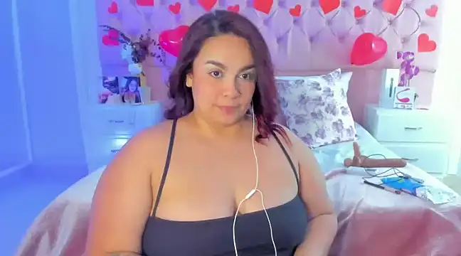 Snapshot of KourtneyEvans chatting on February 21, 3:21 pm KourtneyEvans online show from February 21, 3:21 pm