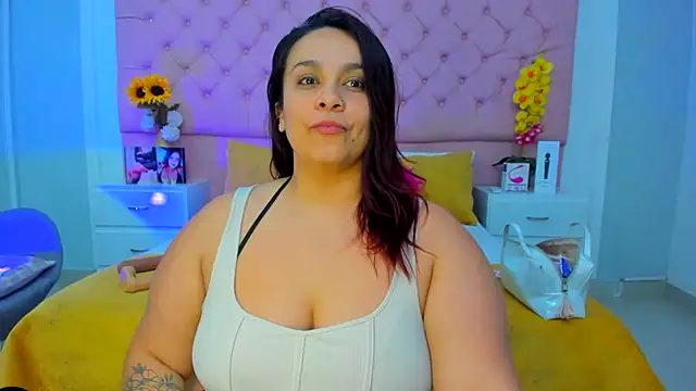 Snapshot of KourtneyEvans chatting on March 14, 6:29 pm KourtneyEvans online show from March 14, 6:29 pm