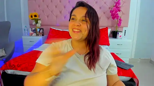 Snapshot of KourtneyEvans chatting on March 18, 2:59 pm KourtneyEvans online show from March 18, 2:59 pm