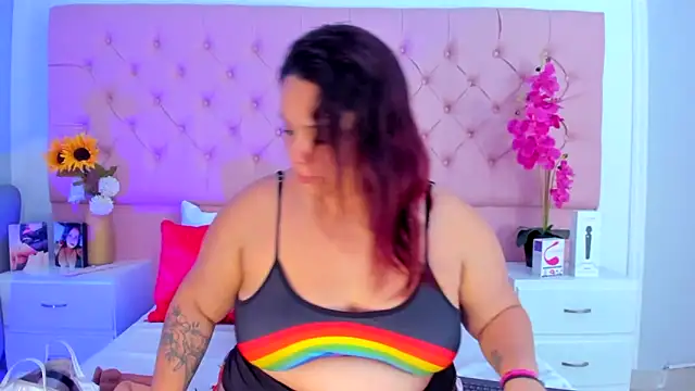 Snapshot of KourtneyEvans chatting on March 19, 5:17 pm KourtneyEvans online show from March 19, 5:17 pm