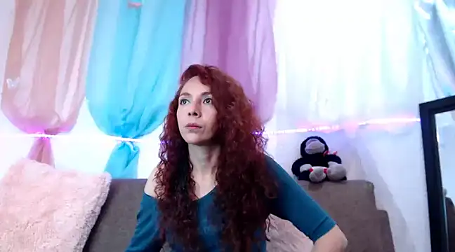 Snapshot of alisonandree chatting on February 11, 6:22 pm alisonandree online show from February 11, 6:22 pm