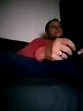 Snapshot of ChrisBWDbek chatting on October 12, 2:32 am ChrisBWDbek online show from October 12, 2:32 am