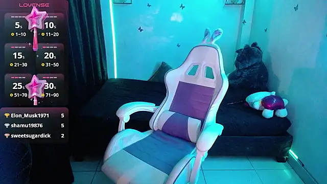 hello kityy25 online show from February 19, 3:17 am