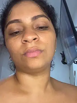 Snapshot of Tana_latin chatting on February 25, 3:20 am Tana latin online show from February 25, 3:20 am