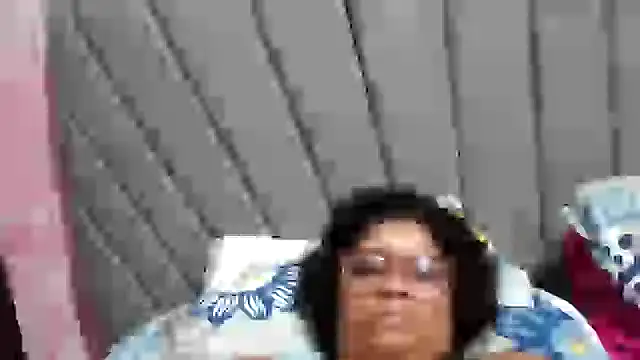 Snapshot of Tana_latin chatting on September 18, 12:34 am Tana latin online show from September 18, 12:34 am