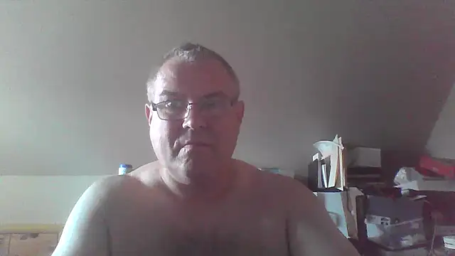 Snapshot of mkestr69 chatting on September 10, 3:56 pm mkestr69 online show from September 10, 3:56 pm