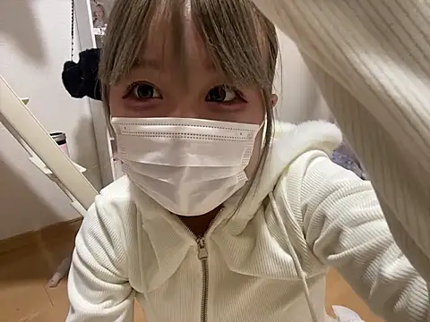 Snapshot of babu_tan_tan chatting on December 1, 10:53 am babu tan tan online show from December 1, 10:53 am