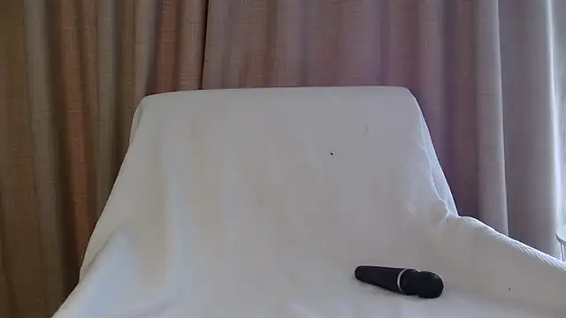 Snapshot of redpoint34 chatting on October 13, 8:58 am redpoint34 online show from October 13, 8:58 am