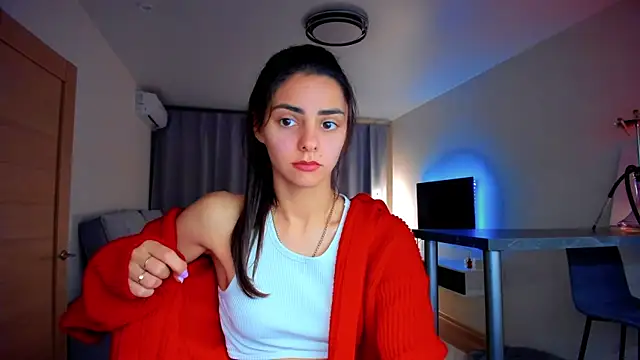 EmiliaZen online show from October 1, 4:57 pm