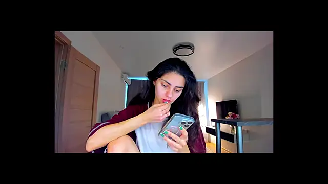 EmiliaZen online show from October 14, 1:23 pm