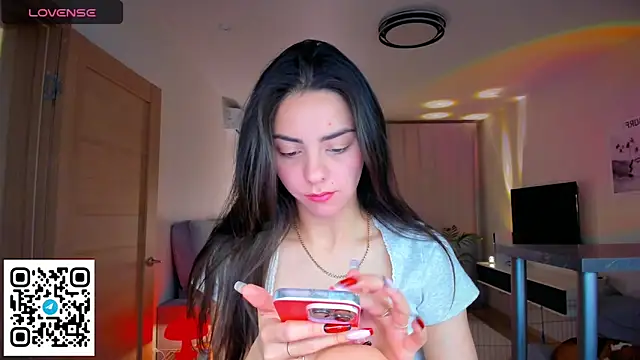 EmiliaZen online show from February 25, 4:16 pm