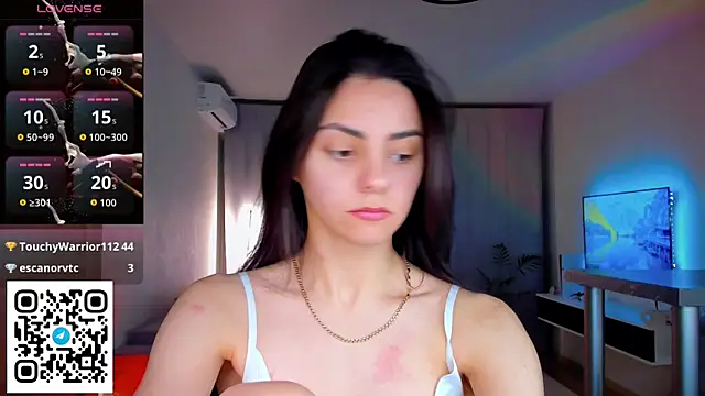 EmiliaZen online show from April 11, 5:28 pm