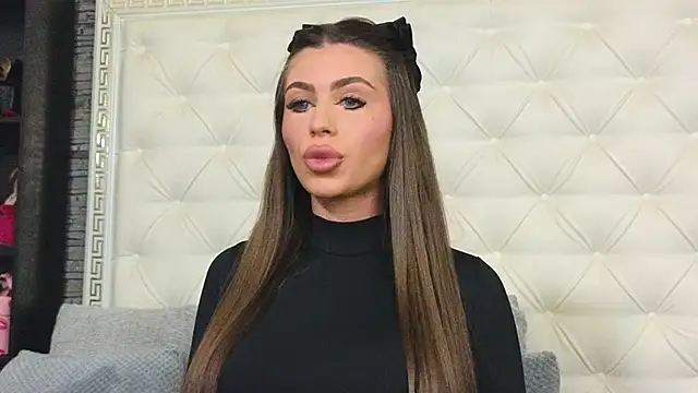 EliteDomina online show from November 3, 7:20 am