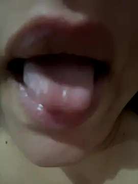 daianaspencer online show from December 5, 8:01 am