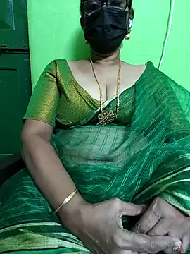 Snapshot of niiveditha chatting on March 3, 5:39 pm niiveditha online show from March 3, 5:39 pm