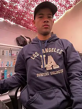 Twink X online show from February 9, 4:29 pm