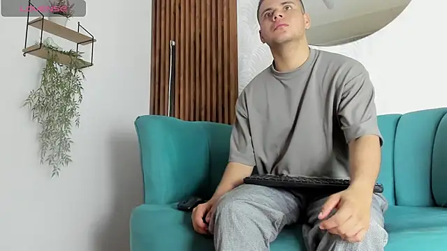 Sebastian Phoenix online show from February 17, 11:44 am