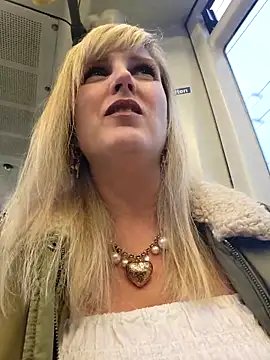 Sexybiene969 online show from October 10, 3:11 pm