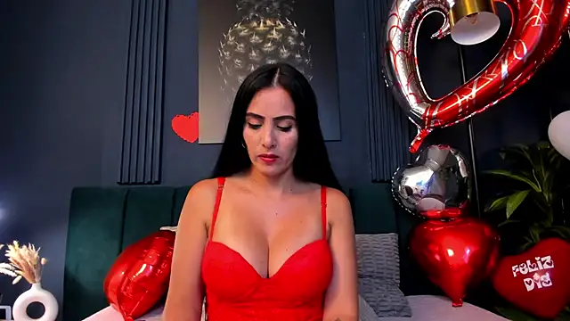 scarlet edwars online show from February 14, 7:12 pm