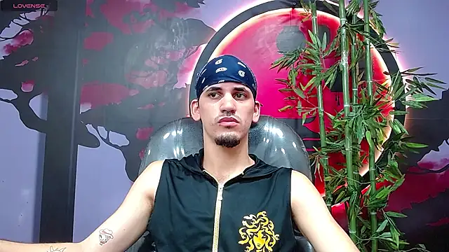 Dirty Kingg online show from November 24, 7:57 pm