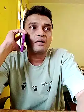 Snapshot of crazyfreaking chatting on February 7, 9:58 am crazyfreaking online show from February 7, 9:58 am