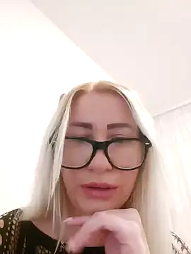 visnjica online show from February 13, 10:33 pm