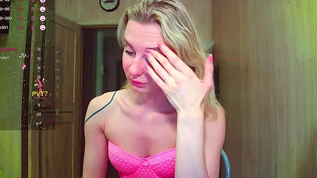 Caramel piegirl online show from April 7, 12:00 am