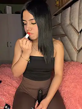 Laura-Khalifa online show from February 6, 6:29 am